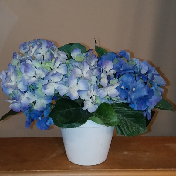 Faux Hydrangea flower bunch in pot